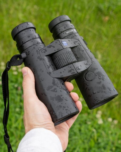 Zeiss Victory RF 8x42 (přiblížení 8x) VYSTAVENÝ KUS